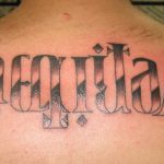 Татуировки для мужчин на спине: 74 фото