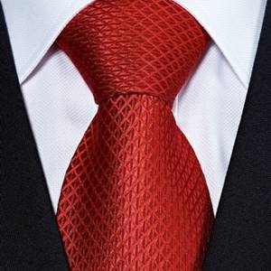 История появления галстука: кто его придумал и зачем?