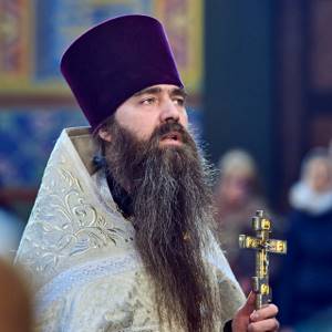 Почему и зачем священники носят бороду?