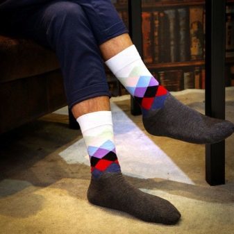 Как выбрать качественные мужские носки: на что обращать внимание?