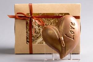 Что подарить девушке на 14 февраля: оригинальные романтические  подарки