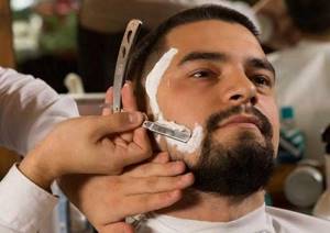 Как правильно бриться опасной бритвой?