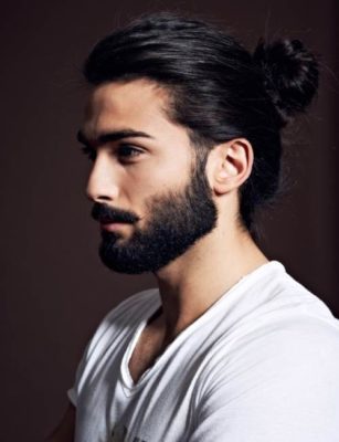 Борода и длинные волосы: прекрасное сочетание